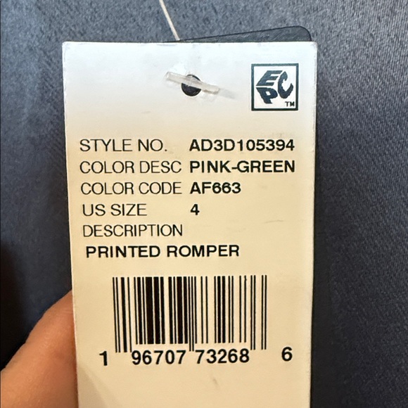 Adrianna Papell Floral V-Neck Romper with Belt
#AD3D105394 - Picture 5 of 12